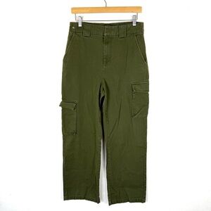 Aritzia TNA Army Green Cargo Pants Straight Leg